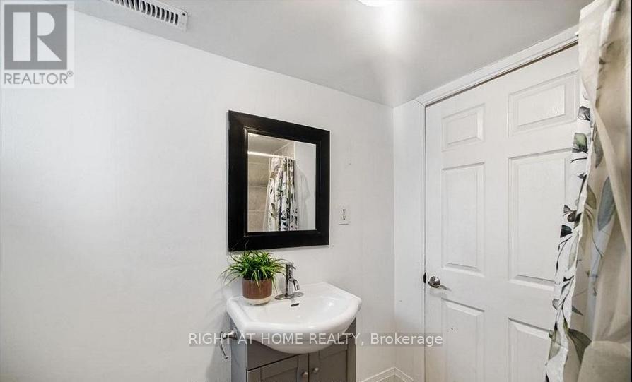 Lower - 484 Phillip Murray Avenue, Oshawa, Ontario  L1J 1H5 - Photo 12 - E13424650