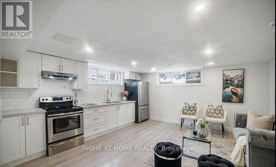 Lower - 484 Phillip Murray Avenue, Oshawa, Ontario  L1J 1H5 - Photo 3 - E13424650