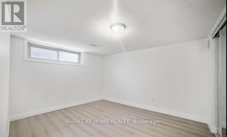 Lower - 484 Phillip Murray Avenue, Oshawa, Ontario  L1J 1H5 - Photo 5 - E13424650