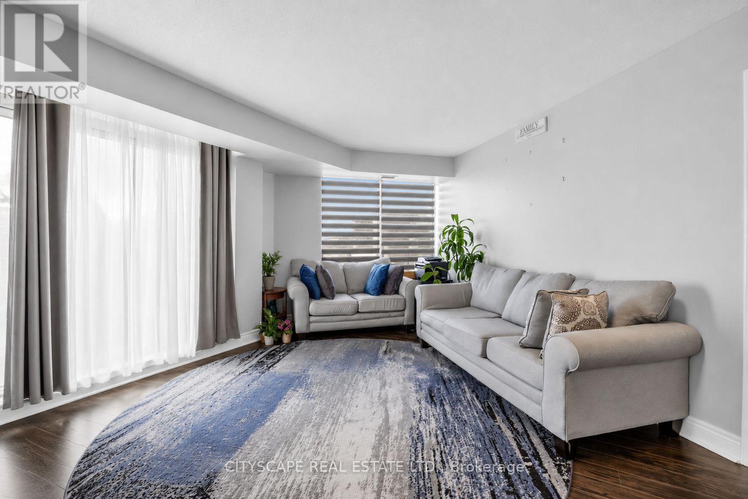 511 - 1730 Eglinton Avenue, Toronto, Ontario  M4A 2X9 - Photo 11 - C13420728