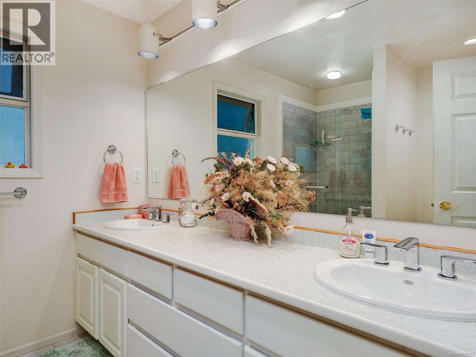 85 Mckenzie Cres, Piers Island, British Columbia  V8L 5Y7 - Photo 18 - 1037577