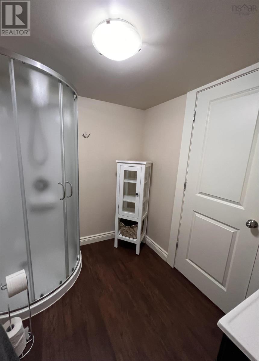 6583 Quinpool Road, Halifax, Nova Scotia  B3L 1B6 - Photo 38 - 202613239