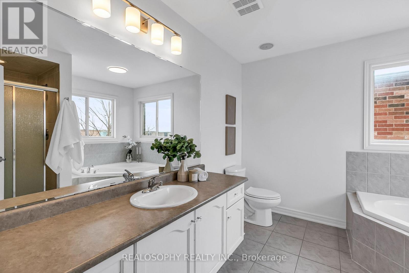 284 Bilbrough Street, Aurora, Ontario  L4G 7X5 - Photo 16 - N13424520