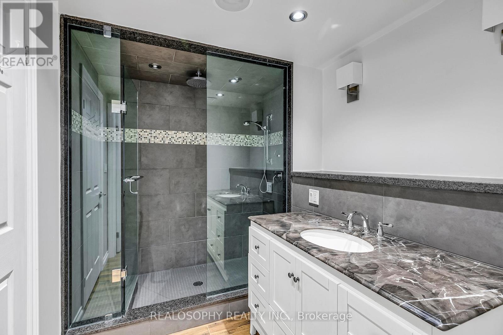 284 Bilbrough Street, Aurora, Ontario  L4G 7X5 - Photo 28 - N13424520