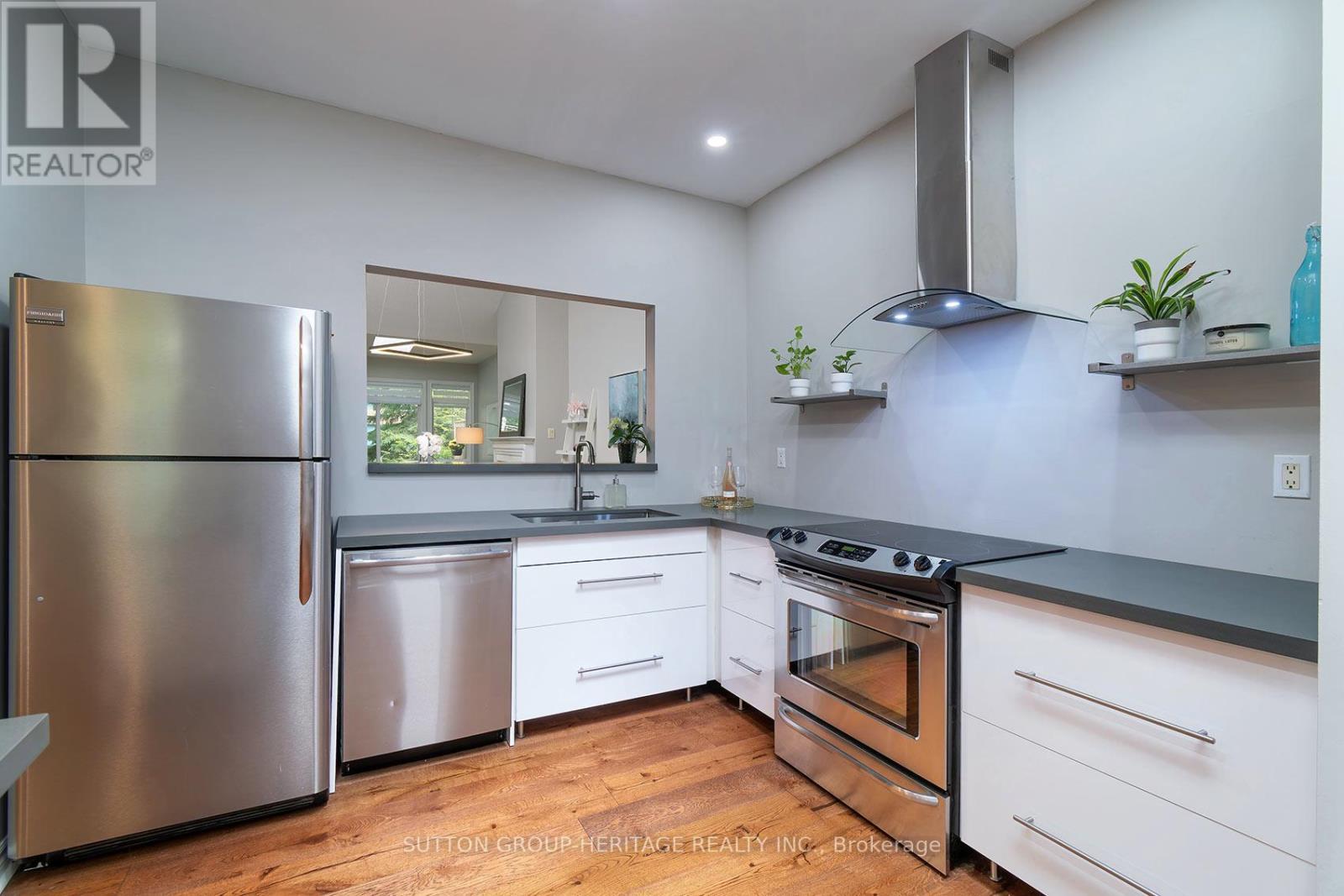 12 Sandpiper Key Way, Markham, Ontario  L6E 1B4 - Photo 10 - N13424614