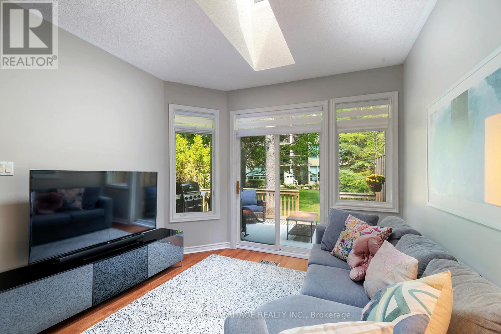 12 Sandpiper Key Way, Markham, Ontario  L6E 1B4 - Photo 8 - N13424614