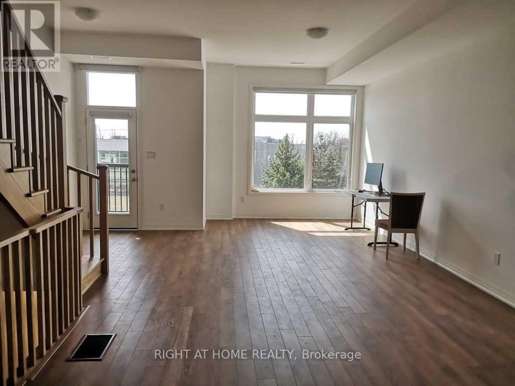 159 Markland Street, Markham, Ontario  L6C 3B5 - Photo 4 - N13424774