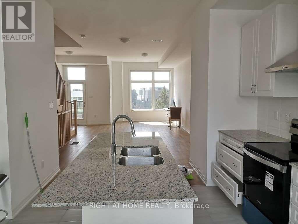 159 Markland Street, Markham, Ontario  L6C 3B5 - Photo 7 - N13424774