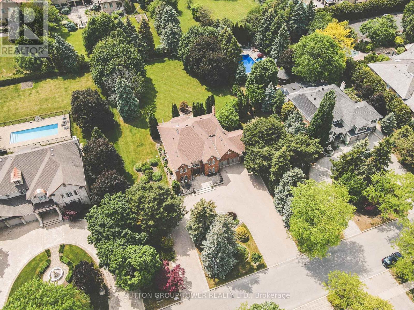 138 Dianawood Ridge, Vaughan, Ontario  L4L 6W8 - Photo 3 - N13424888
