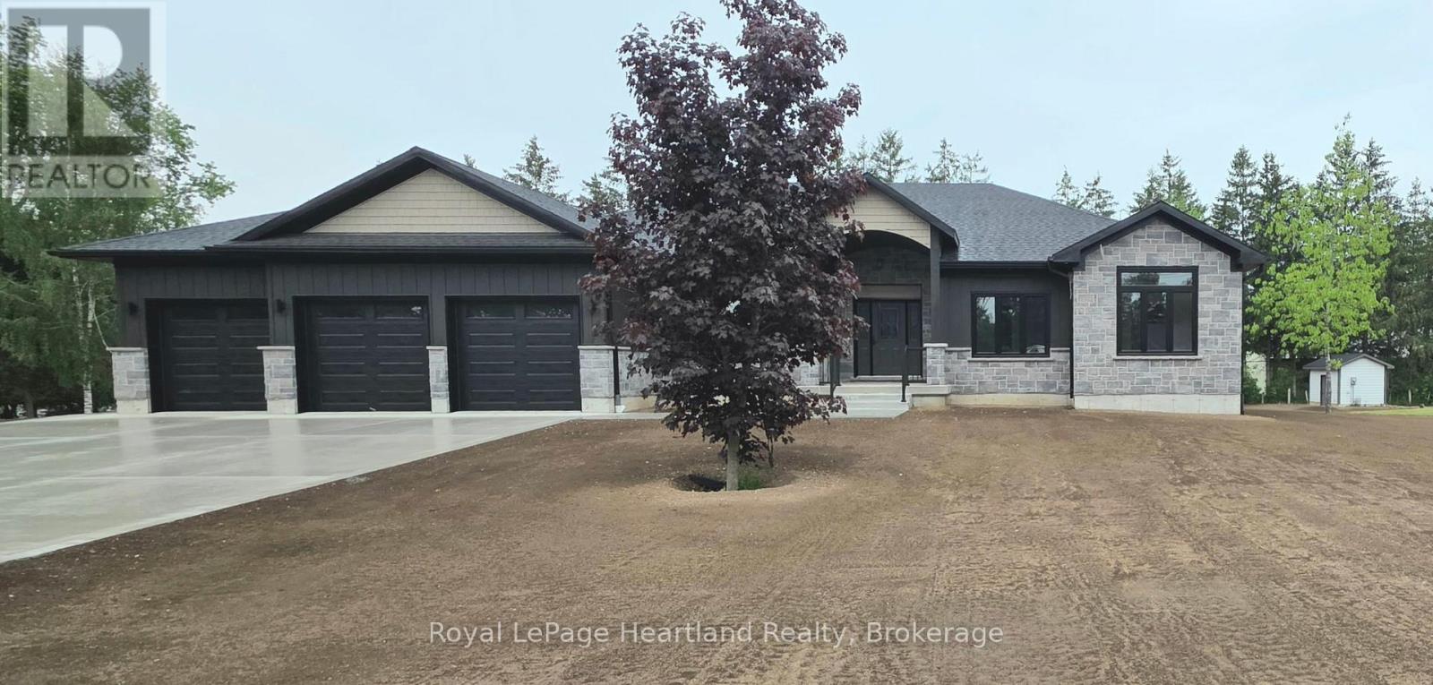 345 TURNBERRY STREET, North Huron, Ontario