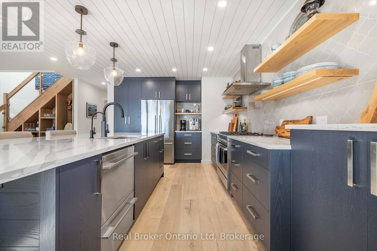 339595 Presqu'ile Road, Georgian Bluffs, Ontario  N0H 1S0 - Photo 11 - X13424074
