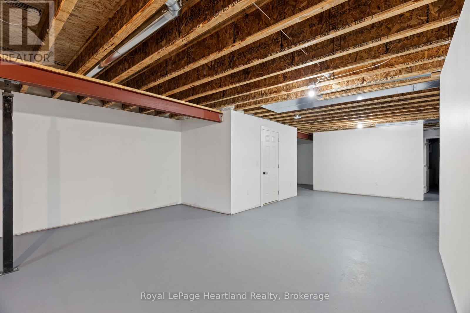 345 Turnberry Street, North Huron, Ontario  N0G 2W0 - Photo 35 - X12955900