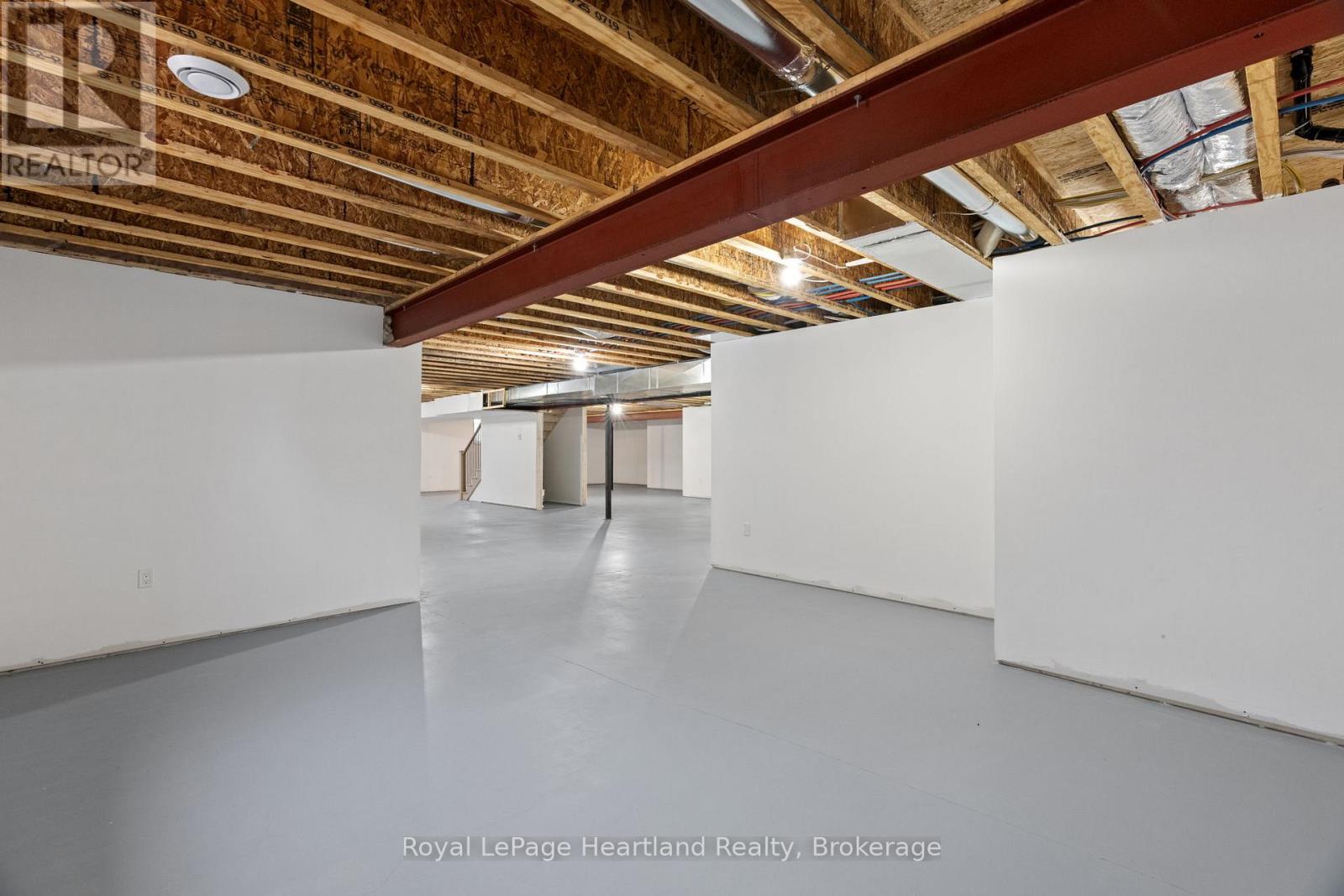 345 Turnberry Street, North Huron, Ontario  N0G 2W0 - Photo 42 - X12955900