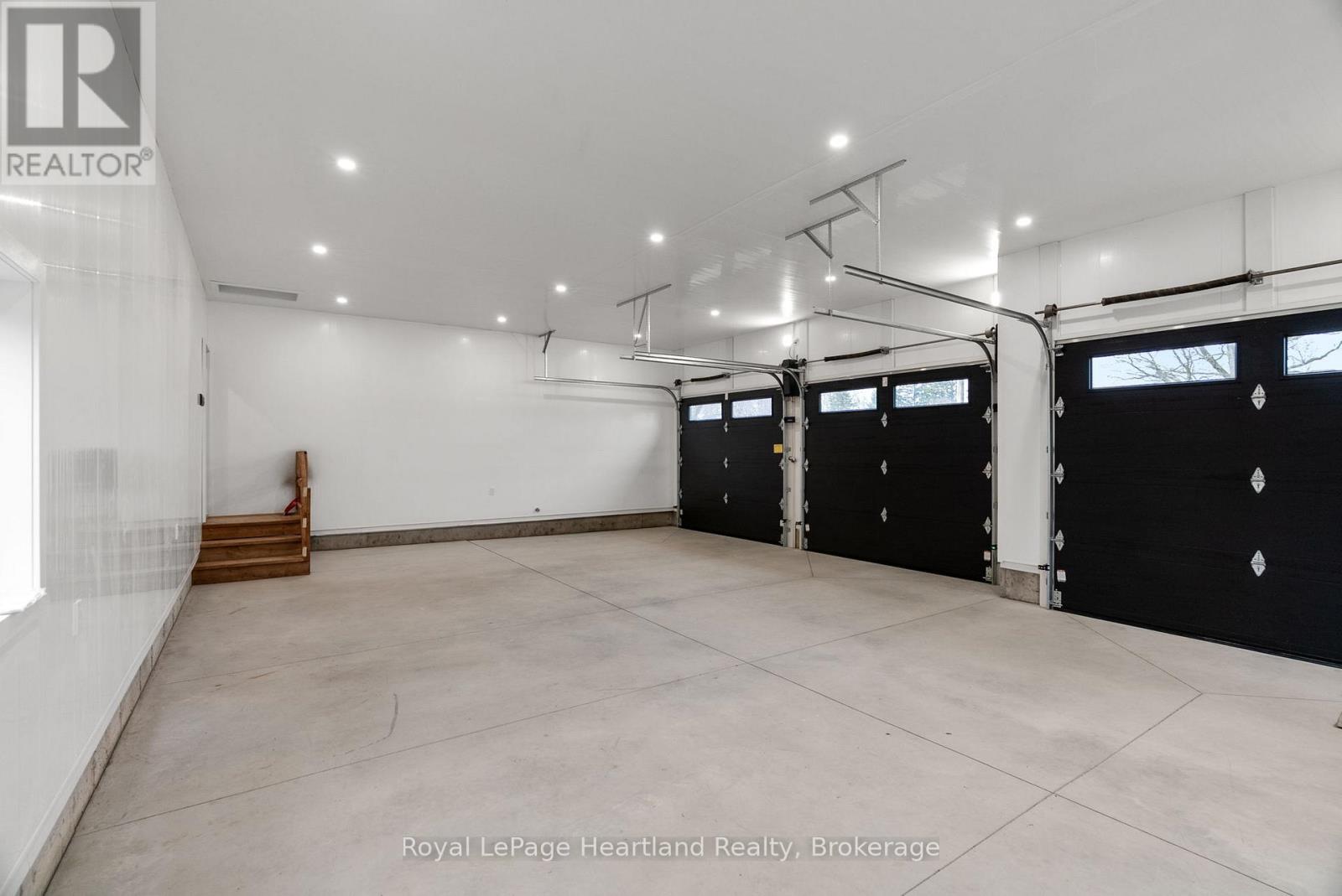 345 Turnberry Street, North Huron, Ontario  N0G 2W0 - Photo 45 - X12955900