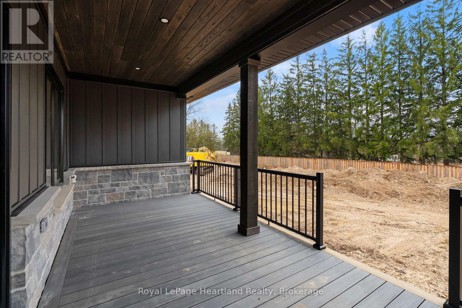 345 Turnberry Street, North Huron, Ontario  N0G 2W0 - Photo 46 - X12955900