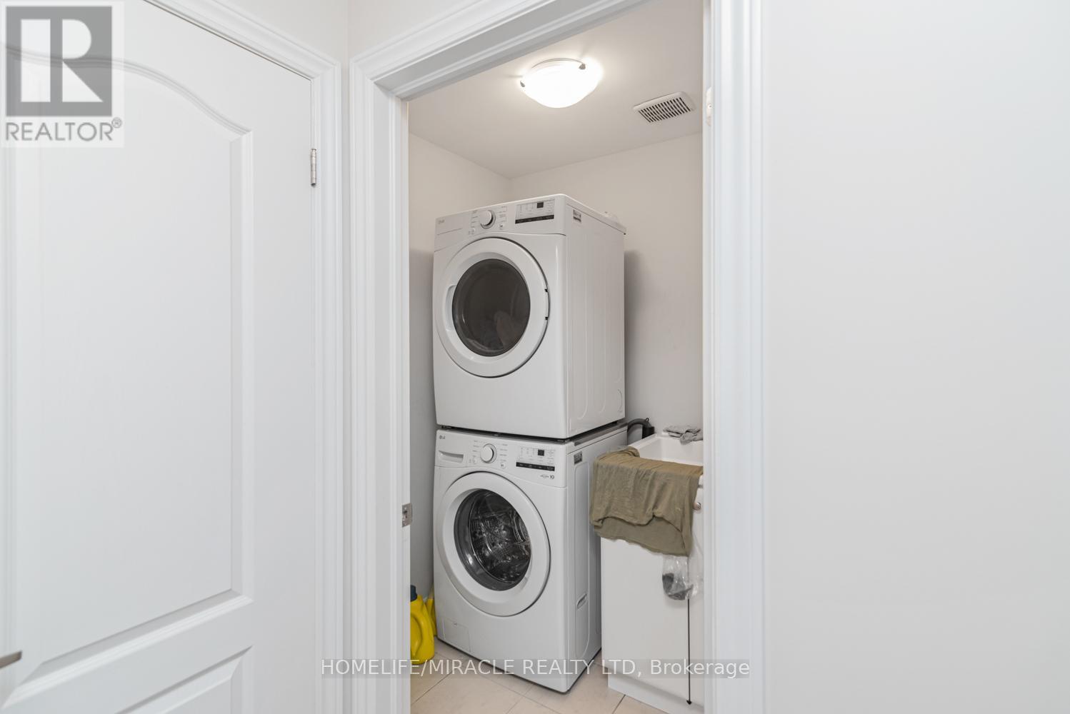 82 Baker Street, Thorold, Ontario  L2V 0N1 - Photo 32 - X13412258