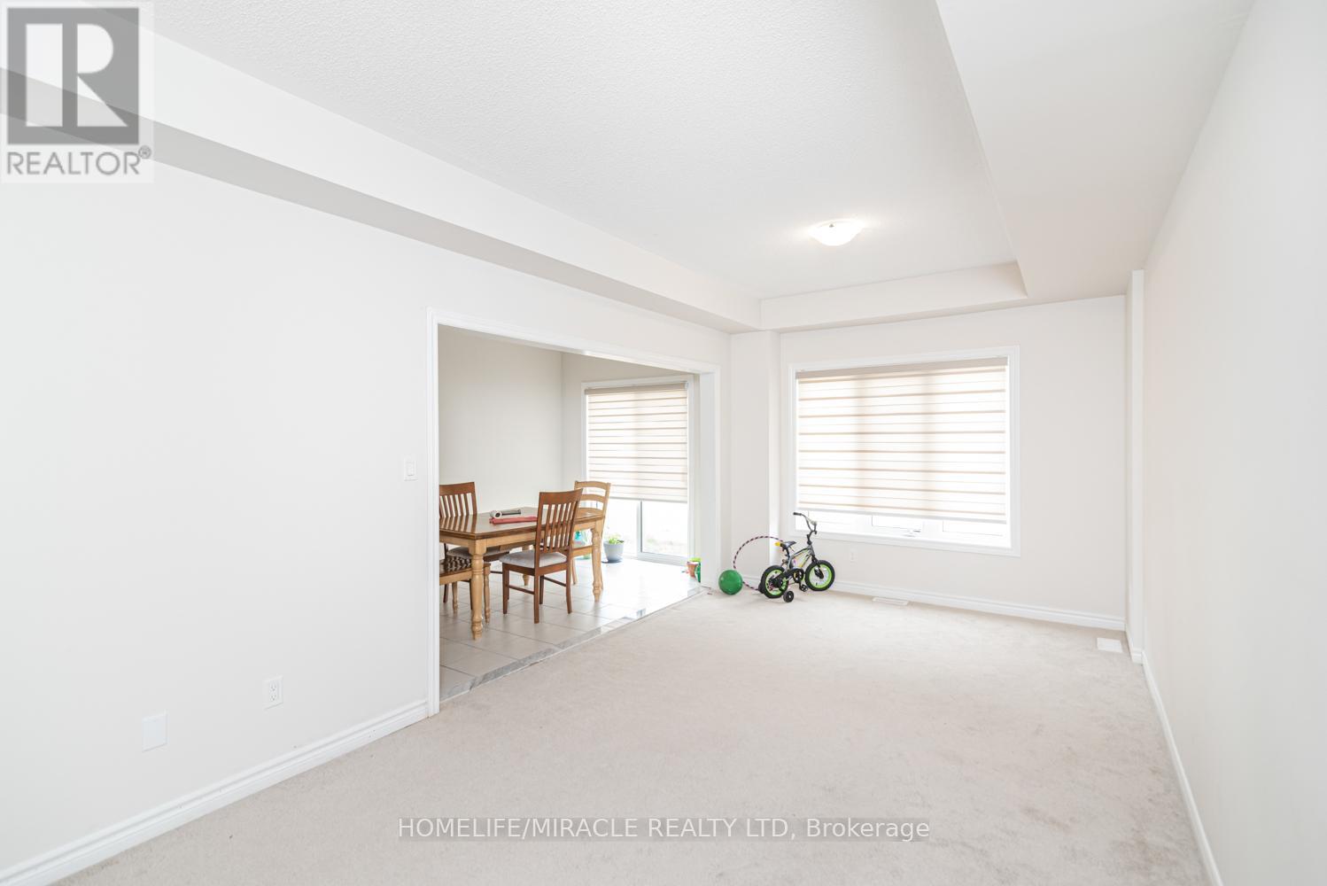 82 Baker Street, Thorold, Ontario  L2V 0N1 - Photo 7 - X13412258