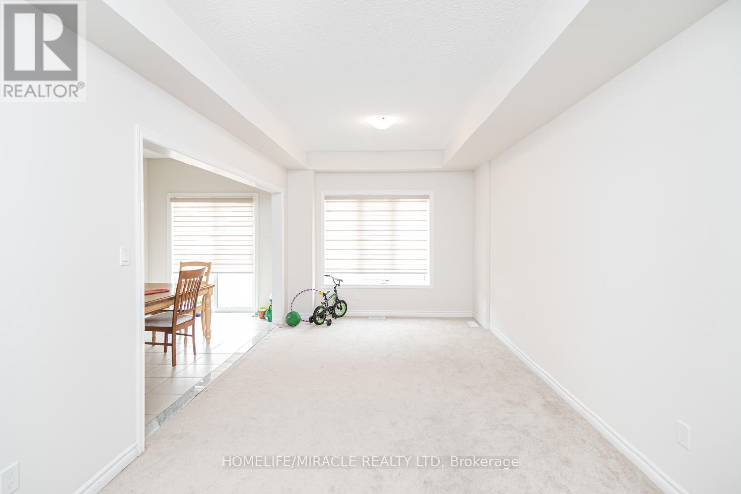 82 Baker Street, Thorold, Ontario  L2V 0N1 - Photo 8 - X13412258