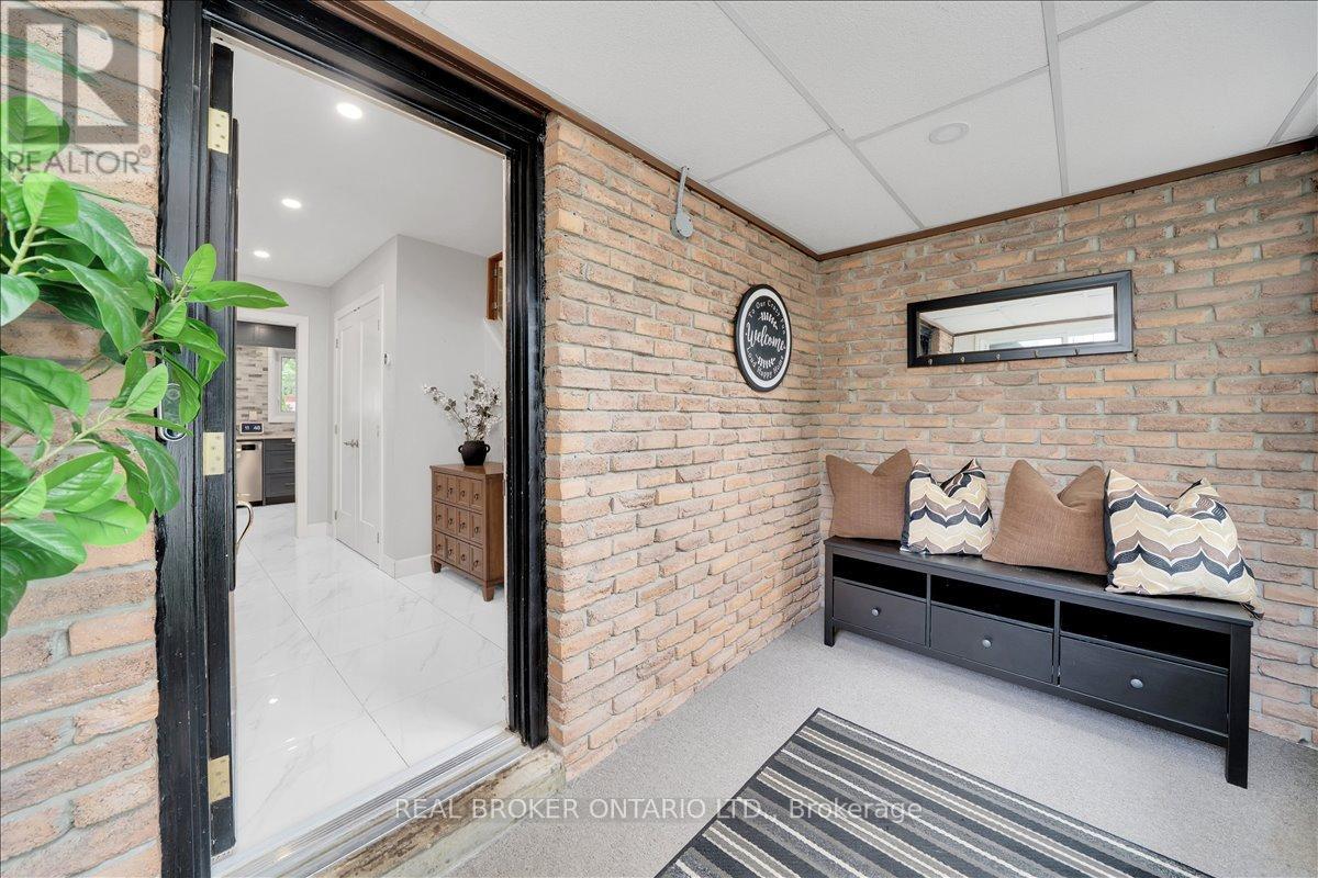 34 Wright Crescent, Caledon, Ontario  L7E 3X9 - Photo 5 - W13424532