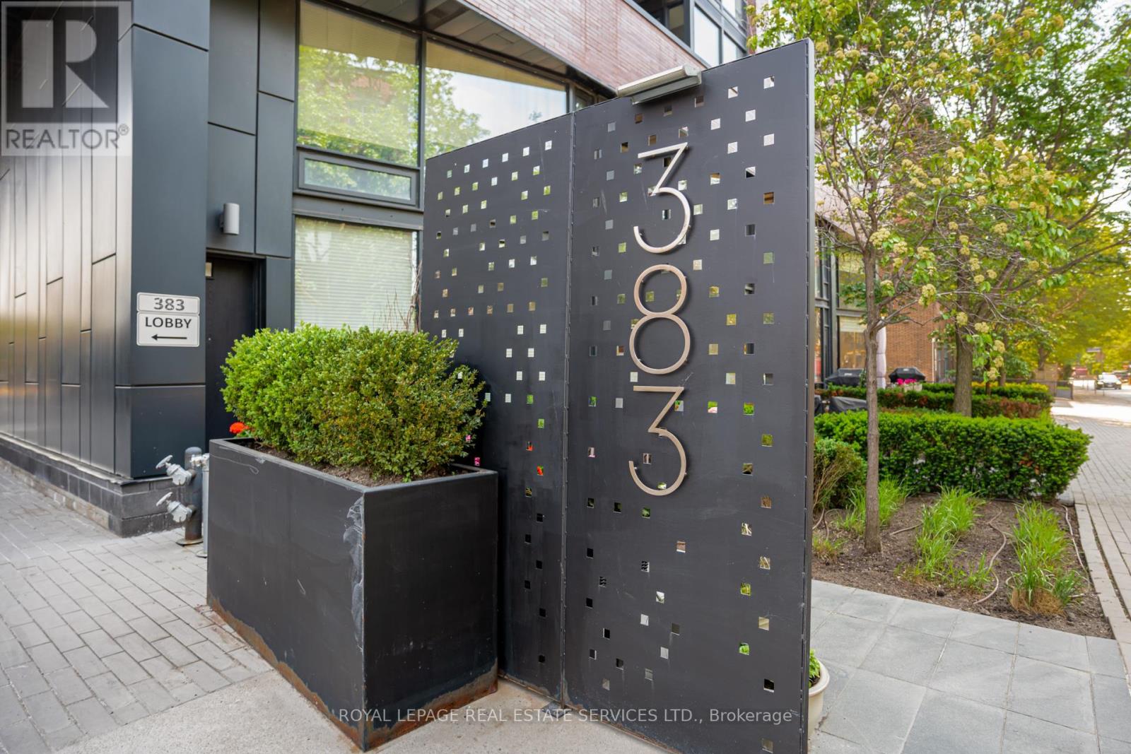 Ph # 09 - 383 Sorauren Avenue, Toronto, Ontario  M6R 1W5 - Photo 3 - W13424534