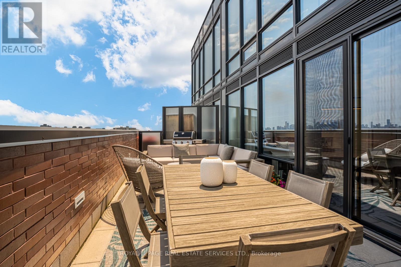 Ph # 09 - 383 Sorauren Avenue, Toronto, Ontario  M6R 1W5 - Photo 38 - W13424534