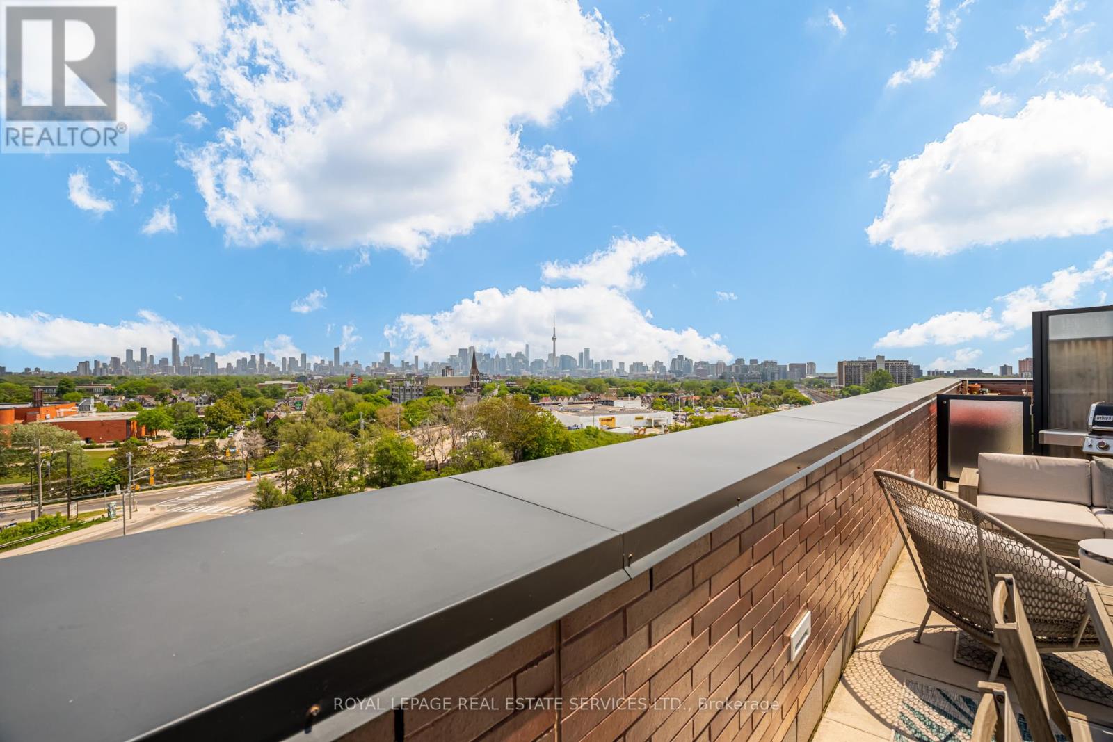Ph # 09 - 383 Sorauren Avenue, Toronto, Ontario  M6R 1W5 - Photo 39 - W13424534