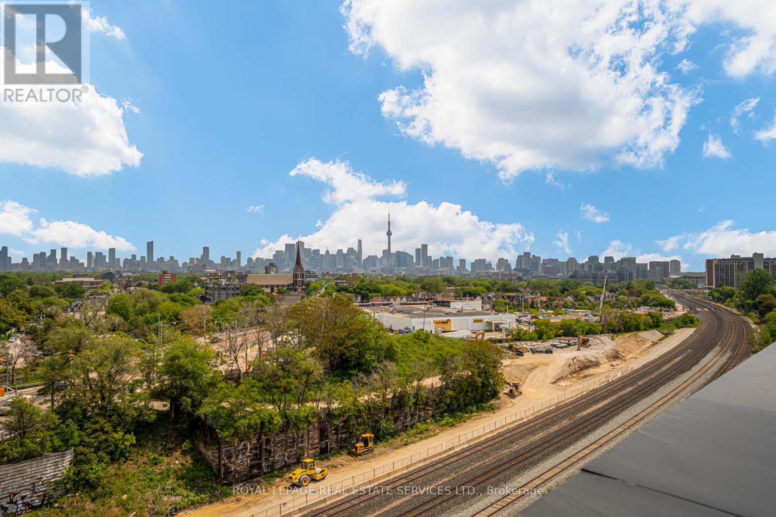 Ph # 09 - 383 Sorauren Avenue, Toronto, Ontario  M6R 1W5 - Photo 41 - W13424534