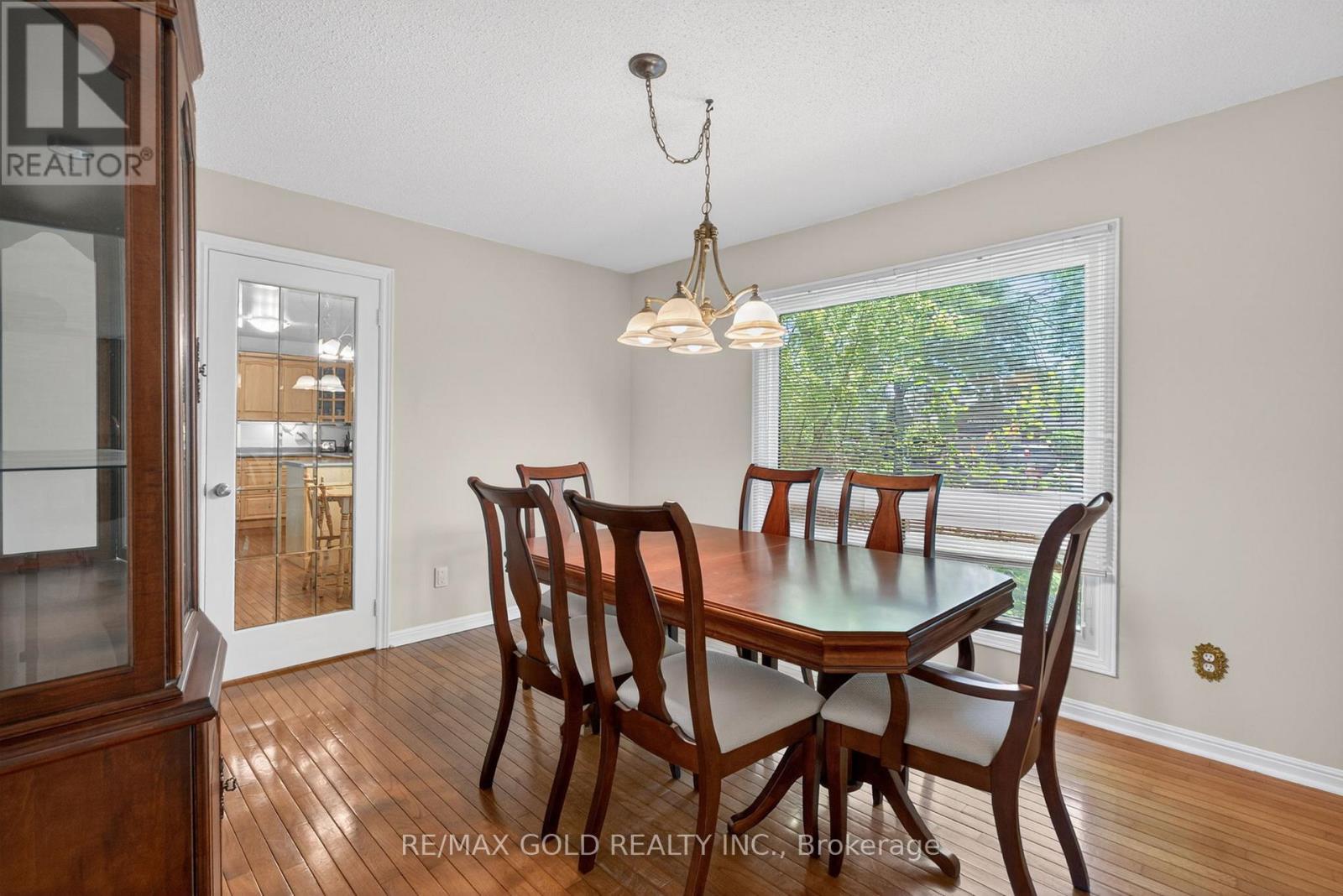 14 Cairnmore Court, Brampton, Ontario  L6Z 1T6 - Photo 9 - W13424582