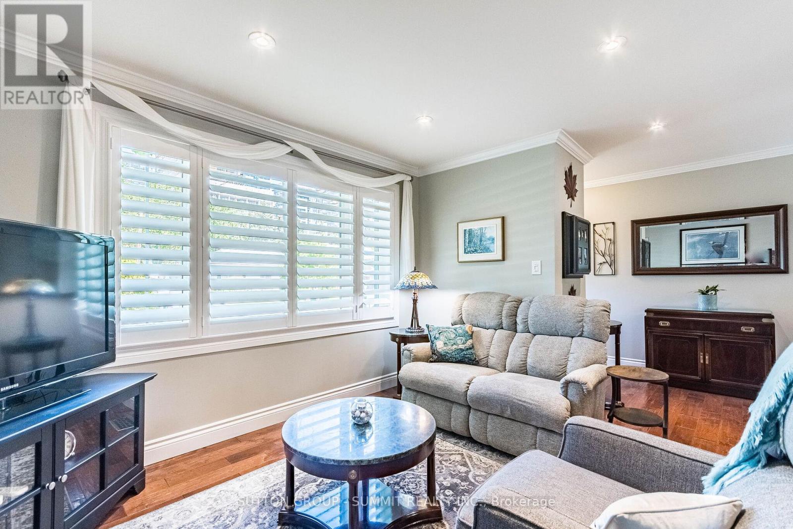 2084 Edinburgh Drive, Burlington, Ontario  L7R 2C9 - Photo 8 - W13424646