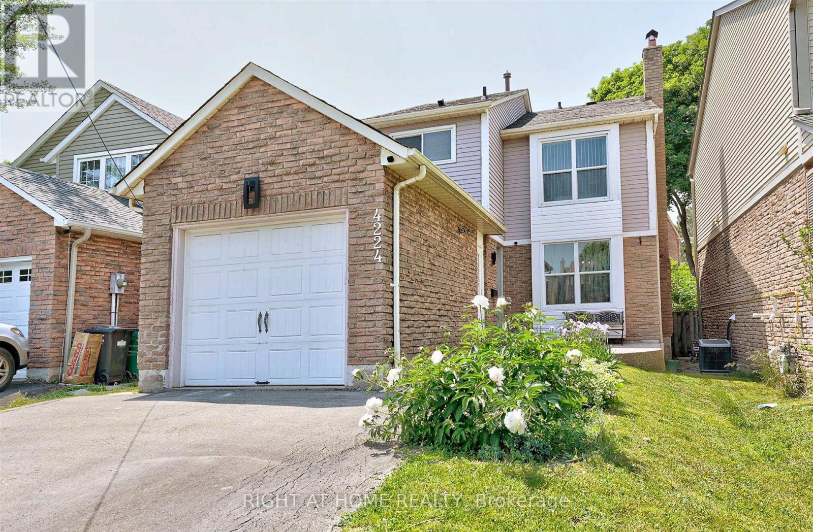 4224 TRAPPER CRESCENT, Mississauga, Ontario