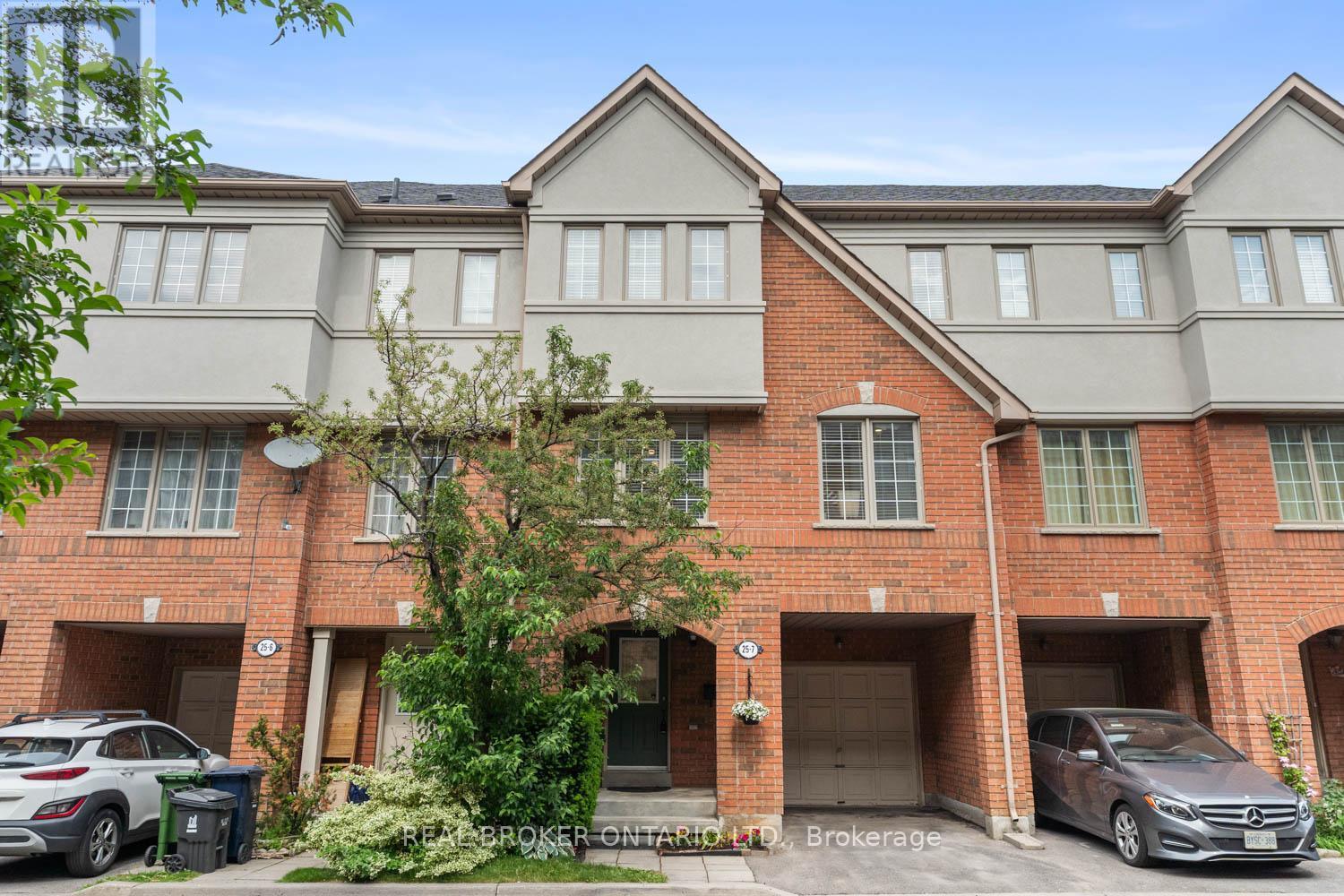 7 - 25 WEST DEANE PARK DRIVE, Toronto, Ontario