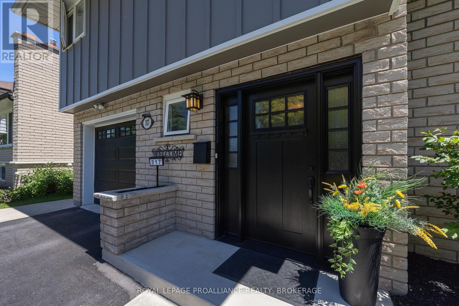 317 Avenue Road, Kingston, Ontario  K7M 1C8 - Photo 3 - X13425004