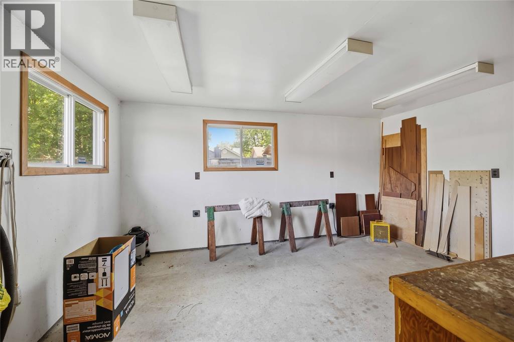 1508 Forest Street, Sarnia photo 31