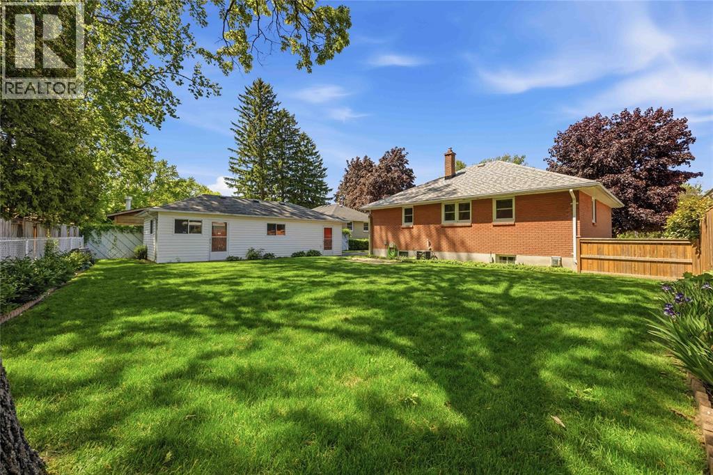 1508 Forest Street, Sarnia photo 38