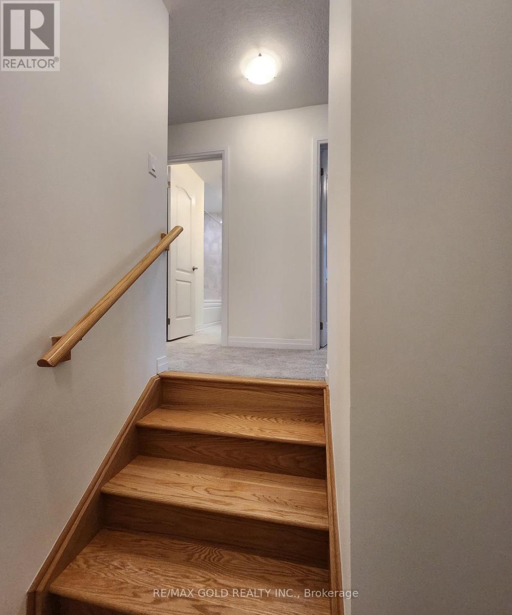 229 Port Crescent, Welland, Ontario  L3B 0N3 - Photo 5 - X13424660