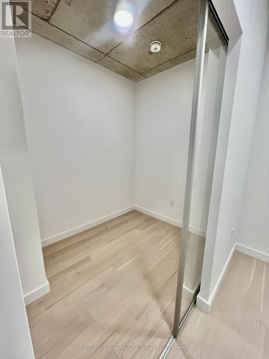 527 (Room) - 1720 Bayview Avenue, Toronto, Ontario  M4G 3C4 - Photo 12 - C13424564