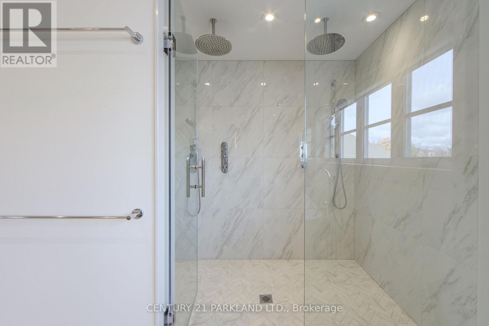 16 Flatbush Avenue, Vaughan, Ontario  L4L 8K3 - Photo 42 - N12607738