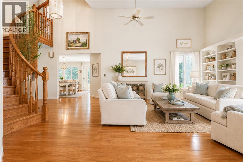 133 Signal Hill Circle Sw, Calgary, Alberta  T3H 2H1 - Photo 5 - A2315743