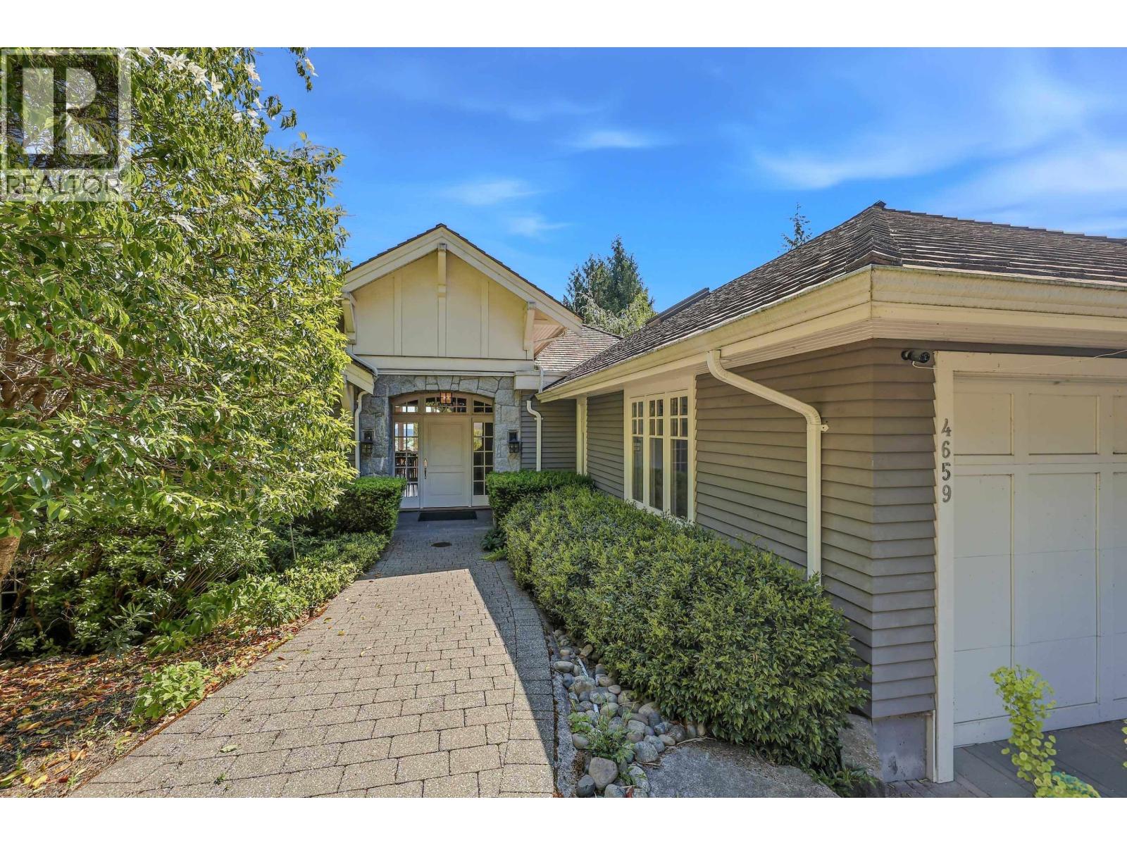 4659 Woodgreen Drive, West Vancouver, British Columbia  V7S 2V4 - Photo 2 - R3134448