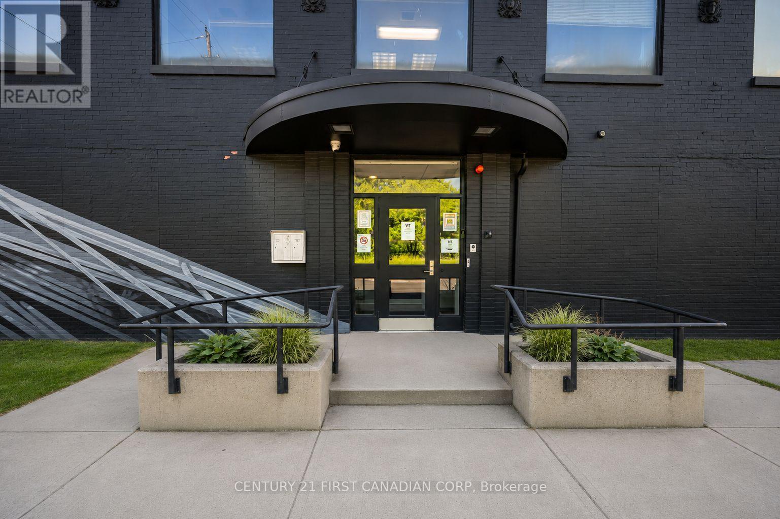 Unit D - 400 Wellington Street N, Hamilton, Ontario  L8L 5B1 - Photo 2 - X13424372