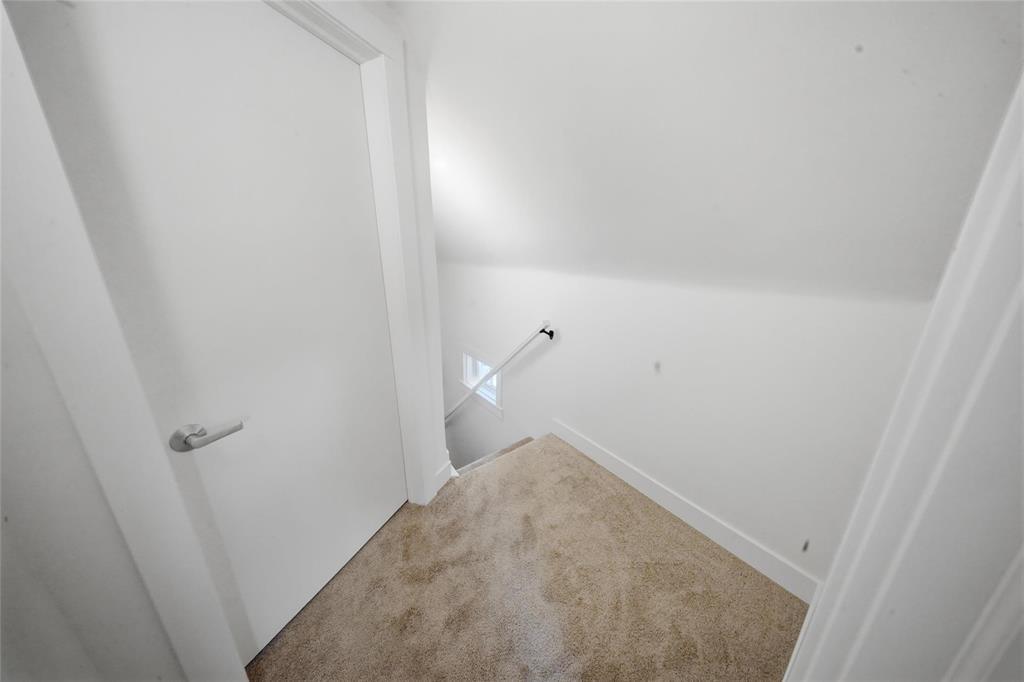 548 Stella Avenue, Winnipeg, Manitoba  R2W 2V4 - Photo 14 - 202613234