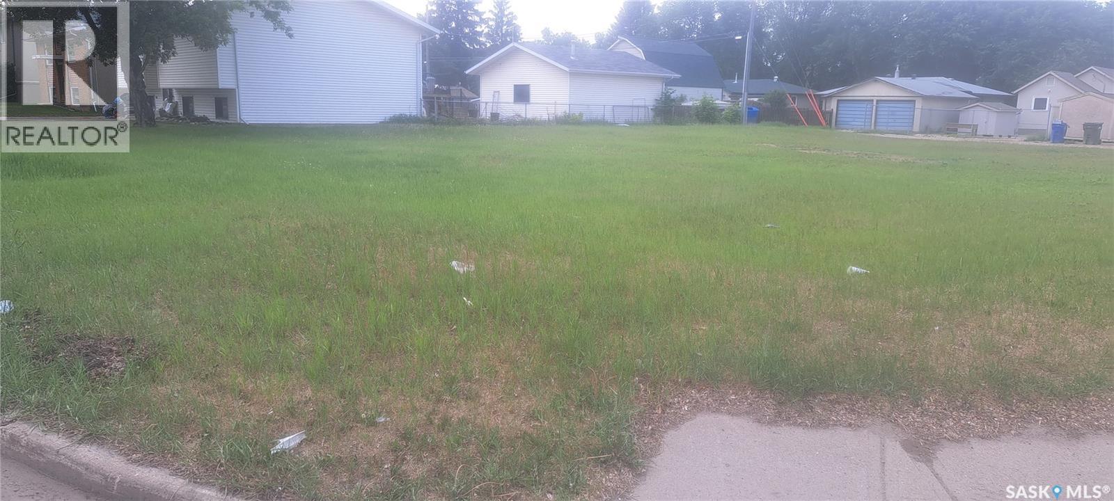 2441 6th Avenue E, Prince Albert, Saskatchewan  S6V 7P6 - Photo 4 - SK038916