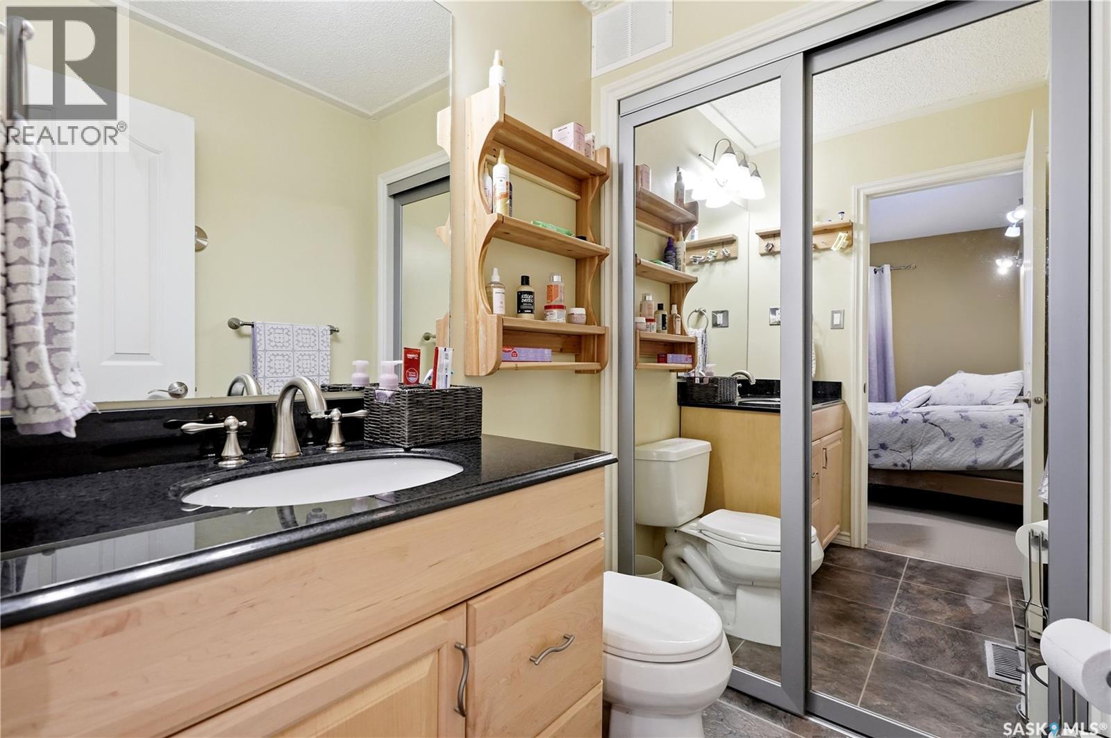179 Merlin Crescent, Regina, Saskatchewan  S4R 3E6 - Photo 14 - SK038757