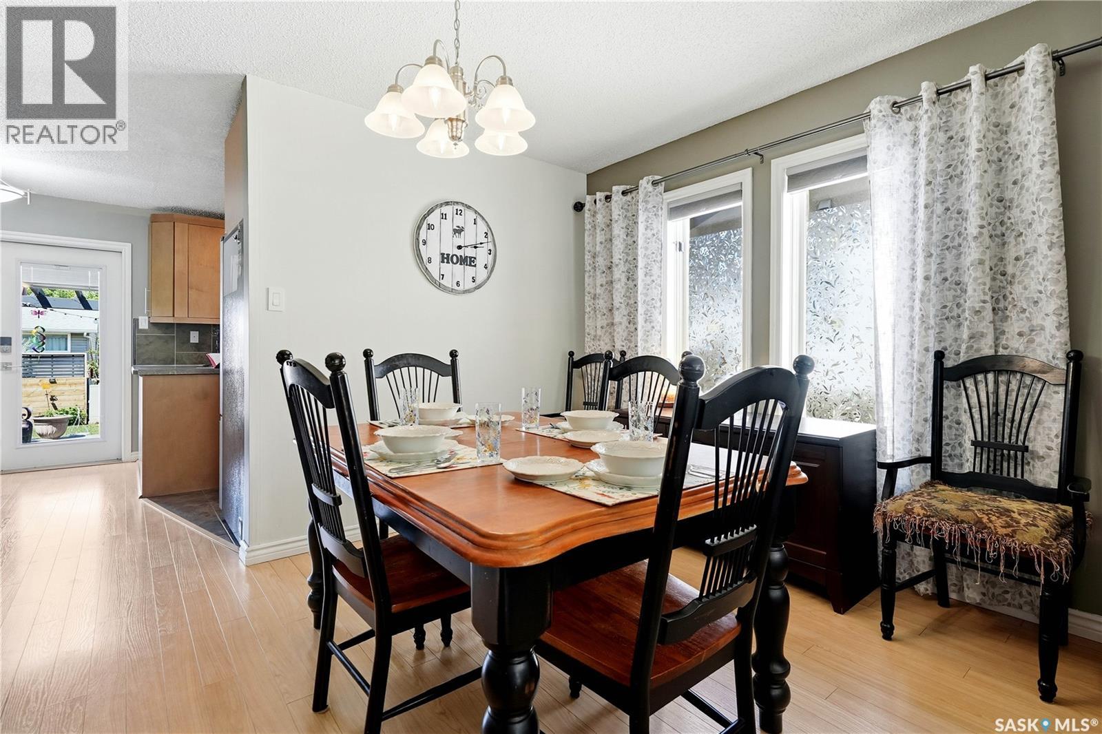 179 Merlin Crescent, Regina, Saskatchewan  S4R 3E6 - Photo 6 - SK038757