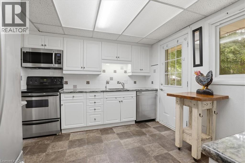 627 Westmount Road W, Kitchener, Ontario  N2M 1R7 - Photo 11 - 40838438