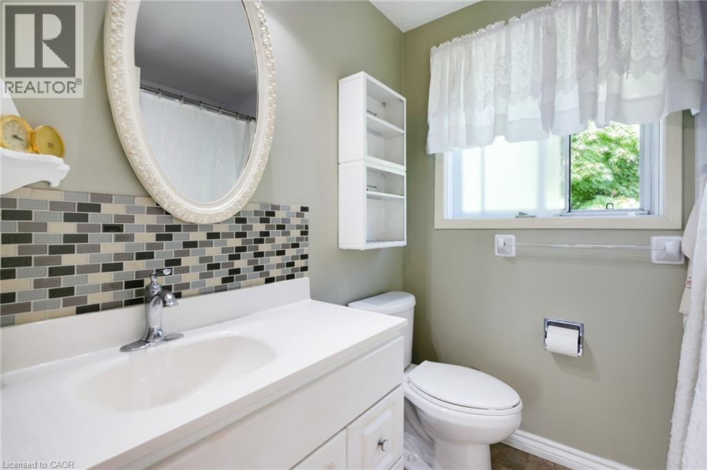24 Roseneath Crescent, Kitchener, Ontario  N2E 1V9 - Photo 22 - 40837737