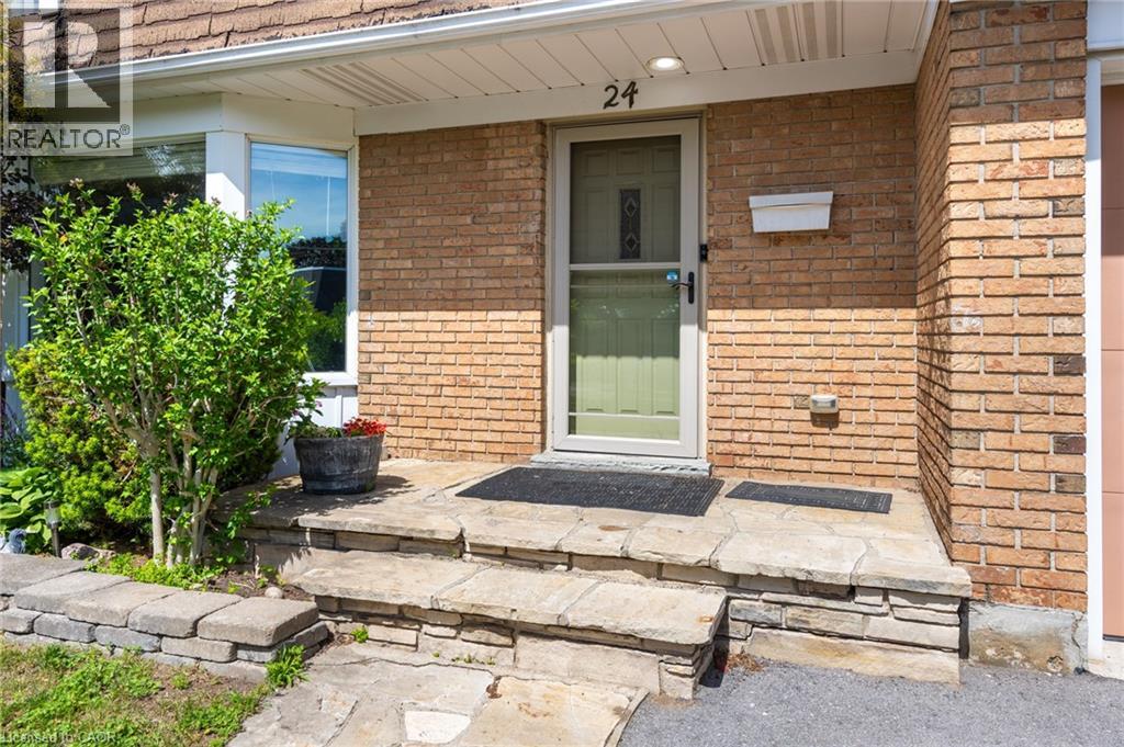 24 Roseneath Crescent, Kitchener, Ontario  N2E 1V9 - Photo 6 - 40837737