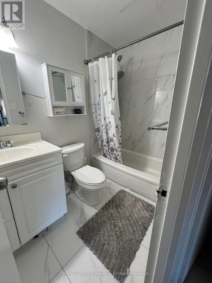 409 - 131 Taunton Road E, Oshawa, Ontario  L1G 3T8 - Photo 15 - E13425526