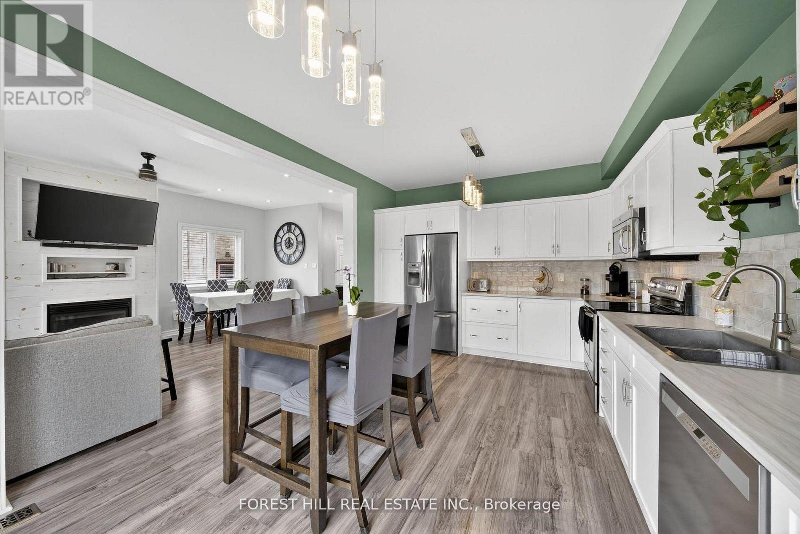 18 Dresden Court, Georgina, Ontario  L4P 4H6 - Photo 16 - N13425116