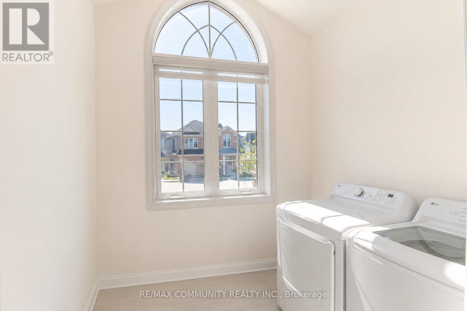 44 Bannister Road, Barrie, Ontario  L9J 0L7 - Photo 12 - S13424940